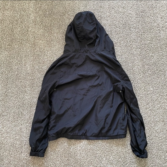 Forever 21 Black Windbreaker - Picture 4 of 4